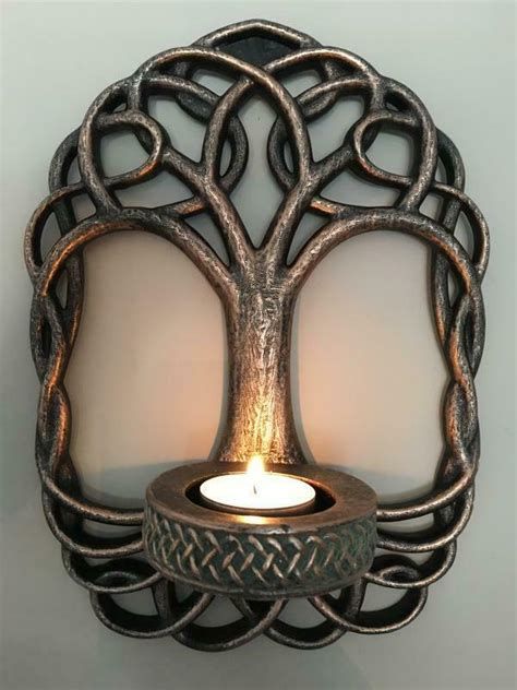 pagan sconce - Ecosia - Images Elven Bedroom, Witch Bedroom Decor, Hedge Witchery, She Shed Interior, Celtic Decor, Wooden Angel, Celtic Patterns, Goth Home Decor, Tea Light Holders