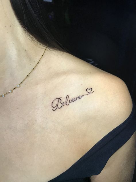 Tiny Stars Tattoo Shoulder, Chest Writing Tattoo Women, Chest Name Tattoo Men, Believe Tattoos For Women, Collar Bone Tattoo Words, Tatuaje Cover Up, Tattoo Name Fonts, Secret Tattoo, Simple Wrist Tattoos