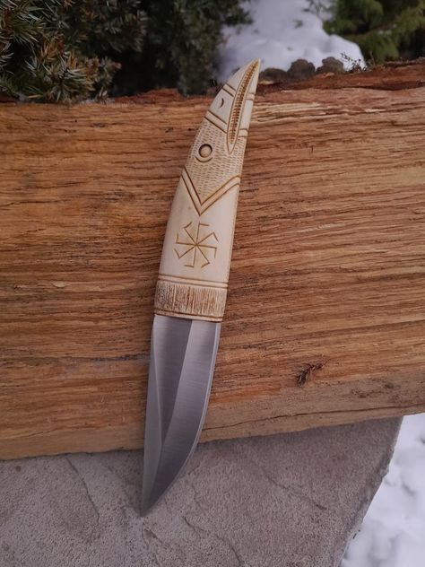 Norse Knife With Raven Head. Viking Nordic Motifs. Odin's - Etsy Norse Knife, Nordic Art Vikings, Nordic Accessories, Nordic Motifs, Viking Knives, Raven Head, Viking Knife, Odin's Ravens, Nordic Art