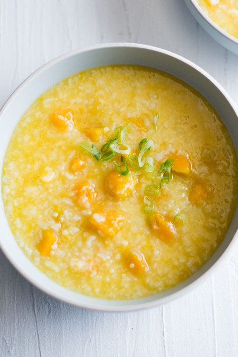 This kabocha squash congee recipe incorporates white rice, ginger, kabocha squash, green onion and soy sauce to create the ultimate comfort food meets fall recipe. Whether you’re looking to eat this Asian recipe for a cozy fall dinner or pack it for lunch the next day, it’s a great choice for a squash recipe.#squashrecipes #fallrecipes #congee #congeerecipes #asianrecipes #comfortfood Congee Recipe, Kabocha Squash Recipe, Vegetarian Chicken, Kabocha Squash, Porridge Recipes, Rice Porridge, Chinese Dishes, Winter Squash, Squash Recipes