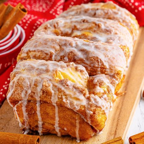 Dollywood Cinnamon Bread Dollywood Cinnamon Bread Copycat, Dolly Parton's Cinnamon Bread, Dolly Parton Cinnamon Bread Recipe, Dollywood Recipes, Dollywood Cinnamon Bread Recipe, Dollywood Cinnamon Bread, Flavored Breads, Homemade Bread Dough, Cinnamon Desserts