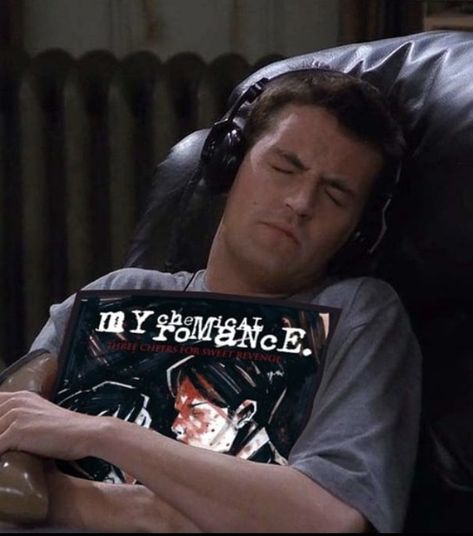 So Long And Goodnight, Three Cheers For Sweet Revenge, Mcr Memes, Emo Trinity, Kpop Albums, Emo Memes, Sweet Revenge, Chandler Bing, Frank Iero