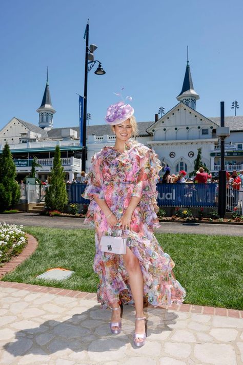 Beyonce Floral Dress, Brimmed Headpieces For Garden Party & Kentucky Derby, Kacey Musgraves Grammys, Vacation Floral Print Brimmed Hat, Pink Hats For Kentucky Derby And Western-themed Events, Purple Fascinator, Kentucky Derby Outfit, Oaks Day, Pink Bunting