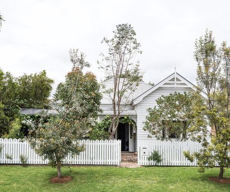 Weatherboard Exterior, Weatherboard Cottage, White French Doors, Houses By The Beach, Weatherboard House, Skillion Roof, Saltbox Houses, Recycled Brick, Beautiful Cottages