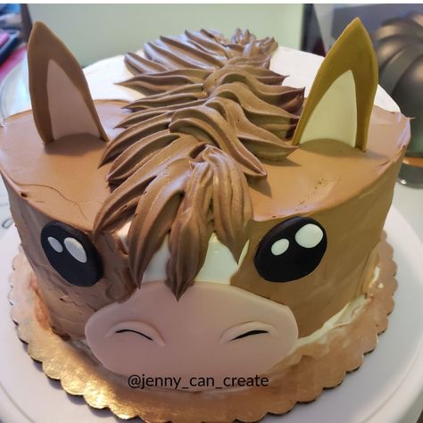 #horse #cake #horsecake #tresleches #treslechescake #whippedcream #homemade #homebaker #fondant Horse Cake Ideas, Horse Birthday Cake, Quince Cakes, Face Cake, Horse Cake, Red Cake, 40th Birthday Cakes, Horse Birthday, Pretty Dessert