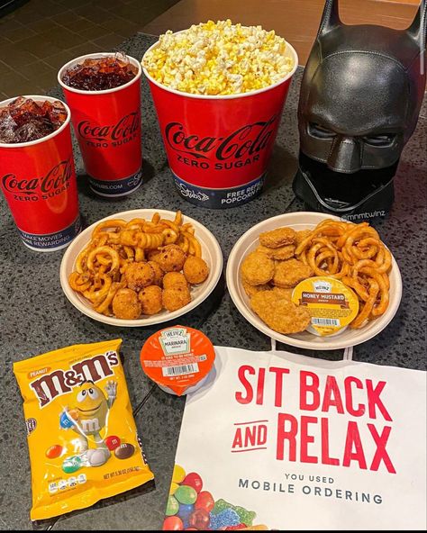 Aesthetic Movie Night Snacks, Movie Theater Snacks Aesthetic, Movie Night Snack Board Aesthetic, Movie Theater Food, Popcorn In Cinema Aesthetic, Family Movie Night Snacks, Mcdo Aesthetic Food Night, Street Food Design, Movie Night Food