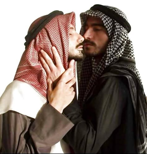 Lgbt Culture, City Life Photography, Romantic Kiss, Cute White Guys, Arab Men, Lgbt Art, Human Poses Reference, Human Poses, Poses References