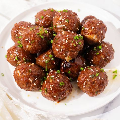 Kimchi Meatballs, Beef Bulgogi Meatballs, Meatballs Dishes, Bulgogi Meatballs, Easy Beef Bulgogi, Beef Balls Recipe, Meatball Bowls, Korean Meatballs, Bulgogi Marinade