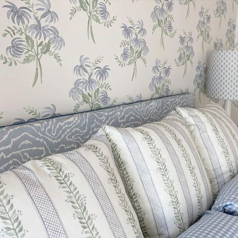 Danika Herrick on Instagram: "Team Blue won! Headboard, shams and dust ruffle are finally done… now off to get drapes and slipcover started. I wallpapered this room over Thanksgiving and had planned to get it finished by Christmas, but life is busy… and it eventually gets done. Wallpaper: Pearl’s Bouquet Headboard: Heatwave Shams: Mary’s Stripe (half scale). #grandmillennial #traditionaldesign #spoonflower #fabricdesign #danikaherrick #guestroom" Pearl Wallpaper, Danika Herrick, Dust Ruffle, Team Blue, I Wallpaper, Traditional Design, Slipcovers, Bed Pillows, Fabric Design