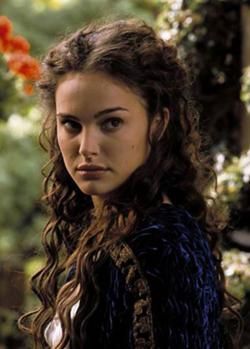 Padme Amidala Natalie Portman Star Wars, Star Wars Padme, Padmé Amidala, Padme Amidala, Natalie Portman, Wedding Hair, Hair Inspo, Pretty People, Curly Hair