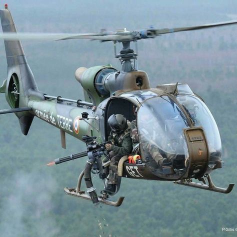 Army Helicopter, Photo Avion, Helicopter Plane, Airplane Fighter, Military Hardware, Air Fighter, Military Jets, Military Helicopter, French Army