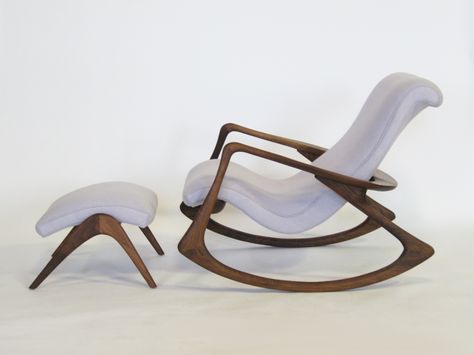 Contour rocking chair and ottoman by Vladimir Kagan 10000$ Rocking Chair With Ottoman, Modern Rocking Chairs, Rock Chair, Wooden Stool Designs, Rocking Chair Design, Old Rocking Chairs, Wood Lounge Chair, Wooden Sofa Set Designs, Modern Rocking Chair