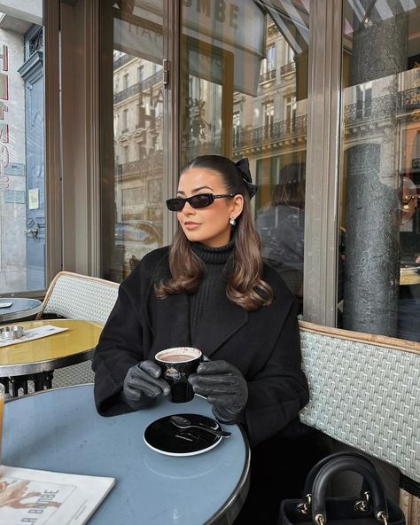 All Posts • Instagram Paris Dinner Outfit, Leather Gloves Outfit, Rome Winter, Market Outfit, Gloves Outfit, Parisian Outfits, Leather Gloves Winter, Dinner In Paris, Leather Gloves Women