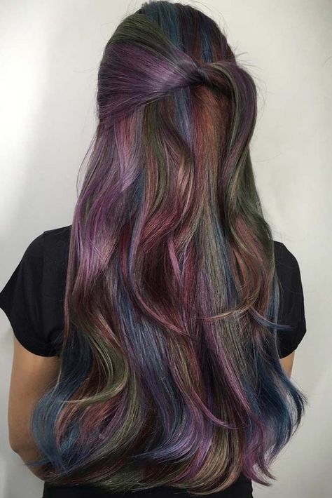 If you want to know more about the oil slick trend and think that it would be nice to follow it, we have some pieces of advice to ensure that your transition to an oil slick beauty goes as smoothly as possible. #haircolor #oilslickhair Very Long Bob, Oil Slick Hair Color, Subtle Hair Color, Fantastic Hairstyles, Oil Slick Hair, Slick Hair, Trendy We Fryzurach, Perfect Hairstyle, Hairstyle Inspiration