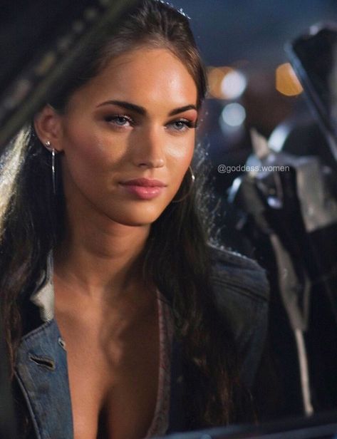 Megan Fox Young, Megan Fox Face, Megan Fox Transformers, Megan Fox Makeup, Megan Fox Hair, Megan Fox Style, Megan Fox Pictures, Fox Makeup, Megan Denise Fox