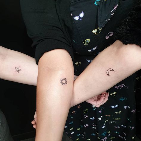 Tattoos For 3 People, 3 Friend Tattoos, Friendship Tattoos For 3, Siblings Tattoo For 3, Small Friendship Tattoos, Matching Friendship Tattoos, Group Tattoos, Matching Bff Tattoos, Maching Tattoos