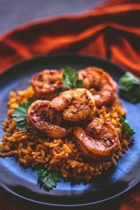 Spanish Shrimp, Spicy Shrimp Recipes, Creamy Chicken And Rice, Roasted Shrimp, Pork Rib Recipes, Traeger Recipes, Fav Food, Food Memes, Spanish Rice