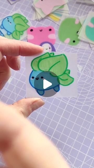 Super Cute Awesome Stuff | Art on Instagram: "One of my favourite pins to make! What other Pokémon should I try?? 🌱💙  #oddish #pokemon #shrinkplastic #shrinkydinks #cuteart #adorableart #poscapen #poscagallery #pinsofinstagram #pinstagram" Pokémon Beads, Pokemon Art Ideas, Shrink Paper Ideas, Pokemon Diy Crafts, Pokemon Cute, Pokémon Crafts, Pokemon Art Draw, Pokemon Crafts, Diy Pokemon