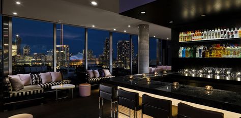 Penthouse Bar, Toronto Restaurants, Rooftop Lounge, Luxury Penthouse, Simple Room, Rooftop Bar, Hotel Lobby, Dream Home Design, Bar Design