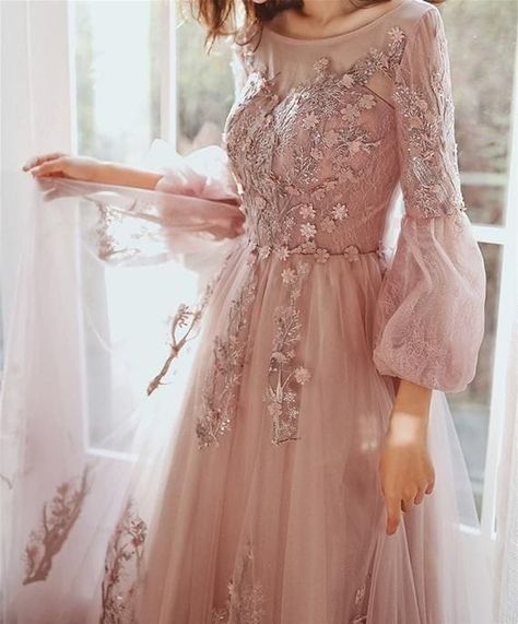 Evening long gowns Girls Evening Dresses, Rose Gold Prom Dress, Princess Party Dress, Champagne Evening Dress, Wedding Dress Cap Sleeves, Floor Length Wedding Dress, Long Gowns, Gowns Dresses Elegant, Satin Dress Long