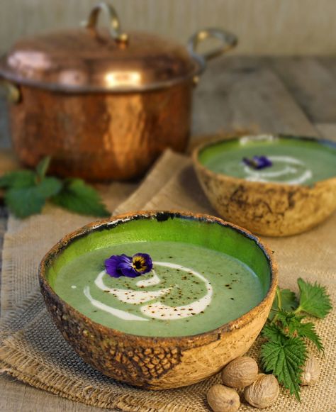 Nettle and Nutmeg Soup - Sibel's Recipe - Vegan Food & Lifestyle Blog Vegan Fantasy Food, Elven Food Recipes, Elvish Food, Foraged Meals, Dulse Recipes, Earthy Food, Elven Food, Edible Herbs, Aesthetic Eating