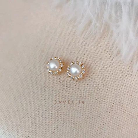 [CommissionsEarned] 'Delicate Pearl And Cz Stud Earrings - Dainty Earrings - Small Earrings - Minimalist EarringsGift For Her Minimalist Delicate Design, This Earrings Is Truly Timeless And Suitable For Everyday Wear. Dimension: 8 Mm X 8 Mm Base Metal: Sterling Silver (S925) Plating: 14K Yellow Gold Vermeil The 'Single' Option Means Either One Of The Left Or Right Ears, Meaning Single. 'A Pair' Means Both Left And Right Ears, One Pair. Packaging: All #goldearringsforwomen Pearls Studs Earrings, Simple Bridal Earrings, Small Pearl Earrings, Bridal Earrings Studs, Antique Gold Earrings, Gold Earrings Models, Minimalist Earrings Gold, Diamond Fashion Jewelry, Gold Earrings For Women