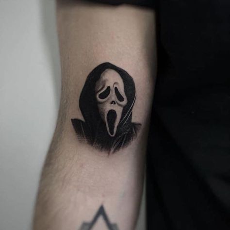 Mini Ghost Face Tattoo, Small Ghostface Tattoo, Scream Tattoo Ghostface, Ghostface Tattoo Design, Ghost Face Tattoo, Ghostface Tattoo, Scream Tattoo, Dbz Tattoo, Bio Organic Tattoo