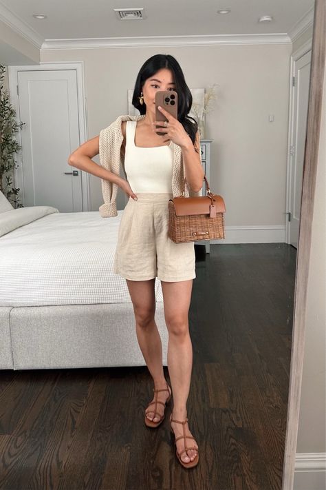 spring summer casual outfit neutral colors Neutral Tone Outfits, Neutral Summer Outfits, Summer Casual Outfit, Lady Outfits, Extra Petite, Soft Gamine, Classy Work Outfits, Wardrobe Inspiration, Summer 24