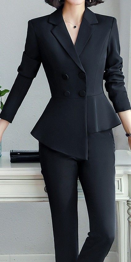 Suits For Women Unique, Female Lawyers Outfits, Business Woman Attire Professional, Latest Suit Styles For Women, Female Suit Outfit Formal, Lawyer Attire Women, High Fashion Business Attire, Black Formal Suit For Women, Business Attire Women Skirt