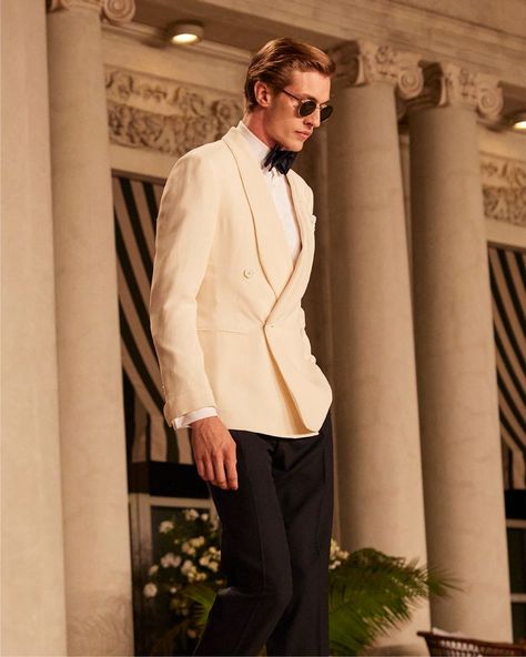 Ralph Lauren Wedding Suit, Luxury Men Suit, Lucky Blue Smith Ralph Lauren, Mens Cream Suit, Taxido Suit, Lotus Casino, Ralph Lauren Tuxedo, California Night, Aesthetic Male Outfits