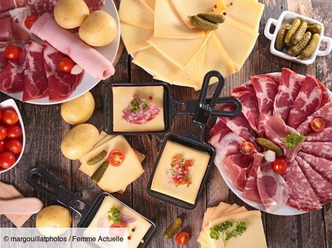 Raclette Originale, Raclette Recipes, Raclette Party, Cooking Chef, Wine Cheese, Cured Meats, Appetizer Dips, Wedding Food, Cooking And Baking