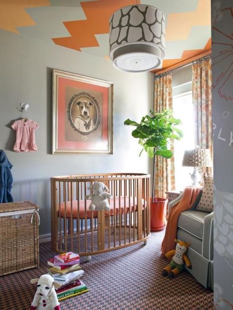 Small Nursery Design, Eclectic Kids Room, Eclectic Nursery, Carpet Diy, Nursery Guest Room, Small Space Nursery, Interior Design Minimalist, Small Nurseries, Chic Nursery