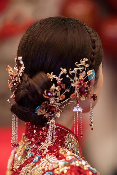 Gold Bridal Chinese Hair Pin Hair Clip Flower Chinese Wedding - Etsy Canada Chinese Bride Hair Accessories, Chinese Hairdo Traditional, Chinese Bride Hairstyle, Chinese Hair Accessories Traditional, Chinese Hairpiece, Chinese Wedding Hairstyles, Cheongsam Hairstyle, Sangjit Hairdo, Chinese Headpiece