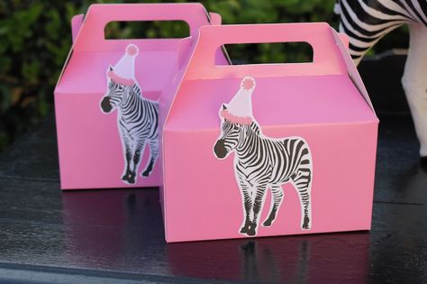 Bday Decor Ideas, Pink And Black Party, Two Wild Birthday Party, Zebra Birthday Party, Party Balloon Garland, Pink Carnival, Two Wild Birthday, Zebra Birthday, Zebra Party