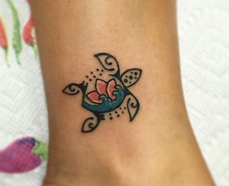 Turtle Triple Turtle Tattoo, Ohana Sea Turtle Tattoo, Sea Turtle Couple Tattoo, Coastal Tatoos, Turtle Ankle Tattoo, Aquarium Tattoo, Hawaiian Tattoos For Women, Tattoos Hawaii, Honu Tattoo