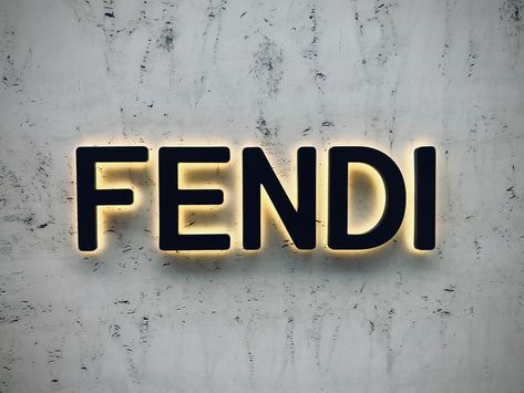 Fendi Logo Wallpaper, Fendi Wallpapers, Fendi Aesthetic, Fendi Perfume, Fashion London, Fashion Trend Forecast, Shoulder Bags For School, Fendi Sunglasses, Fendi Logo