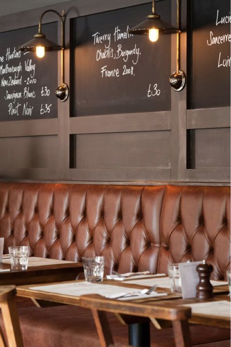 Pub Interior Ideas, Restaurant Seating Design, Pub Furniture, Gastro Pub, Table Presentation, Pub Interior, Cafe Seating, Gastro Pubs, Pub Restaurant