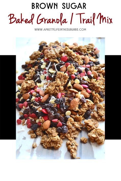 Granola Trail Mix Recipes, Granola Gift, Inexpensive Snacks, Diy Granola, Trail Mix Snack, Granola Snacks, Roadside Stand, Homemade Granola Recipe, Easy Homemade Granola