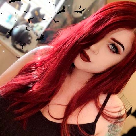 Maquillage Goth, Arctic Fox Hair Dye, Shades Of Red Hair, Bleaching Your Hair, Red Hair Inspo, Red Haired Beauty, Dark Red Hair, Bright Red Hair, Dyed Hair Inspiration