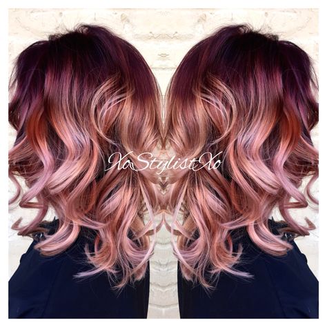 Red violet blush sombre. XoStylistXo Hair Color 2017, Haircuts Curly, Ombre Hairstyles, Hairstyles Pixie, Red Ombre Hair, Hairstyles Bob, Gold Hair Colors, Hair Color Rose Gold, Scarlet Violet