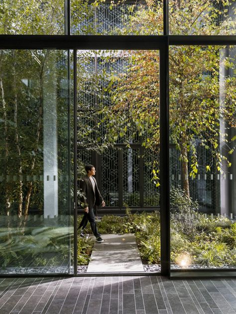 Private Gardens - Wardian Atrium Garden, Green Architect, Glass Cases, Retail Facade, Urban Landscape Design, Meditation Garden, Sunken Garden, Internal Courtyard, Garden Architecture