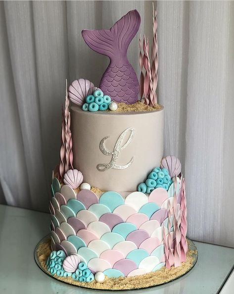 Toddler Birthday Cakes, Ariel Cake, Mimi Birthday, Ocean Birthday Party, Little Mermaid Cakes, Mermaid Birthday Party Decorations, Baby First Birthday Cake, Mermaid Theme Birthday Party