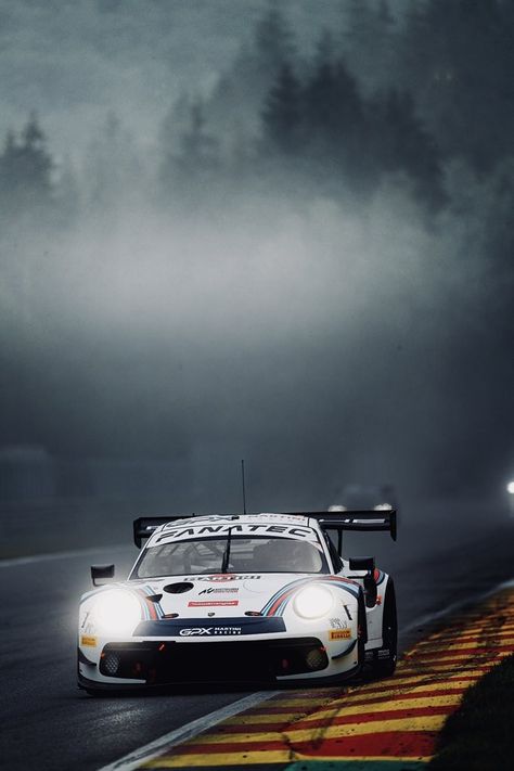 Endurance Racing Wallpaper, Carrera Gt Wallpapers, Motorsport Wallpaper, Motorsports Photography, Most Luxurious Car, Organization Accessories, Race Photography, Porsche Motorsport, Aesthetic Car