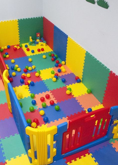 Toddler Daycare Rooms, Playrooms Ideas, Best Baby Play Mat, Infant Room Daycare, Infant Daycare, Daycare Rooms, Baby Play Areas, Toddler Daycare, Indoor Play Area