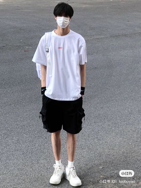 Simple Street Wear Outfits Men, Korean Boy Outfit Casual Summer, Chinese Man Outfit, Sporty Men Outfits, Chinese Streetwear Men, Chinese Boy Outfit, Chinese Street Style Men, Asian Streetwear Men, Teen Guy Style