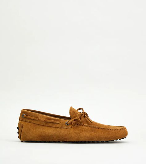 Man BROWN Gommino Driving Shoes in Suede XXM0GW05470RE09MC800 | Tods Tods Shoes, Driving Loafers, Monogrammed Leather, Driving Shoes, Italian Luxury, Luxury Shoes, Moccasins, Boat Shoes, Light Brown