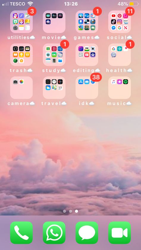 cute home screen ideas for iphone 💗organisation #iphone #organised #background #cute #aesthetic Organisation Telephone, Organizing Iphone, Iphone Organisation, Fake Iphone, App Organization, Carcase Iphone, Phone Apps Iphone, Organize Phone Apps, Iphone Layouts