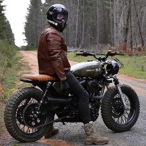 Simson Moped, Cafe Racer Moto, Honda Scrambler, Moto Scrambler, Мотоциклы Cafe Racers, Cafe Racing, Scrambler Motorcycle, Cafe Racer Bikes, Bobber Motorcycle