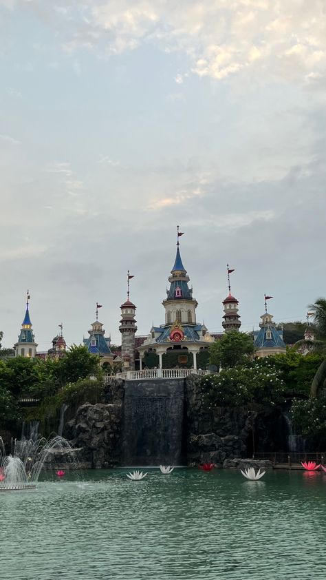 Imagica Theme Park Aesthetic, Imagica Theme Park Snap, Imagica Theme Park Mumbai, Imagica Theme Park, Goa Photography, Mumbai Trip, Glow Table, Mountains Aesthetic, Best Whatsapp Dp