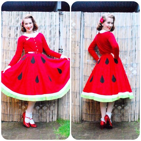 Watermelon Skirt, Dress Up Aprons, Watermelon Dress, Disney World Outfits, Poodle Skirt, Full Skirts, Sewing Diy, Sewing Skirts, Dress Sewing